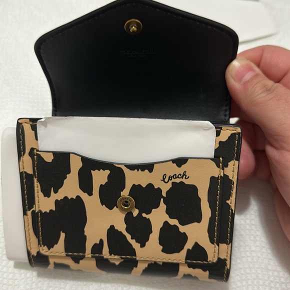 Coach Wyn small wallet Leopard print - Picture 4 of 12